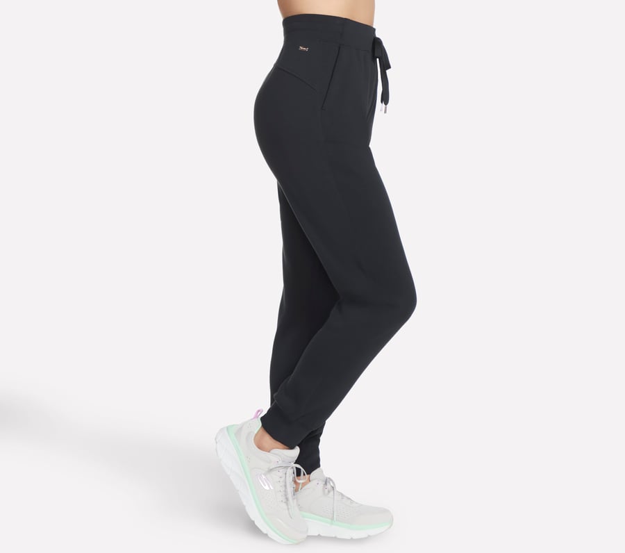 skechluxe elevate jogger