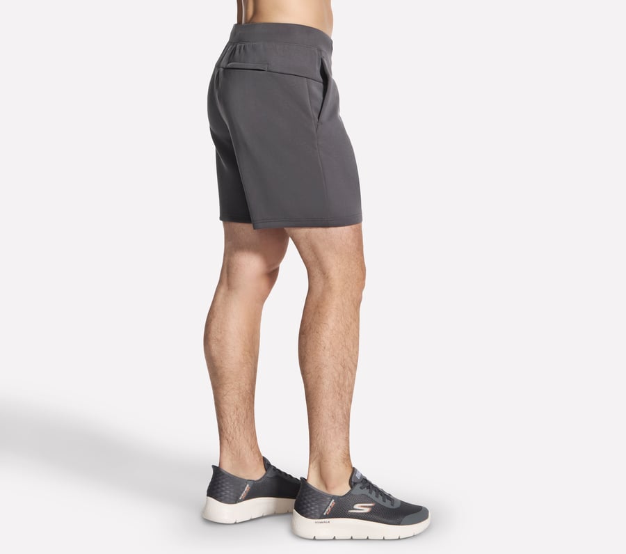 skechcloud elevate 7 inch short